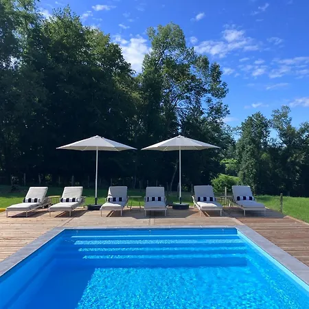 Bed & Breakfast Chateau Forest 3*