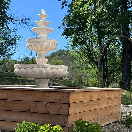 Chateau Forest Bed & Breakfast *