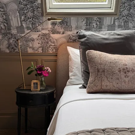 Chateau Forest Bed & Breakfast